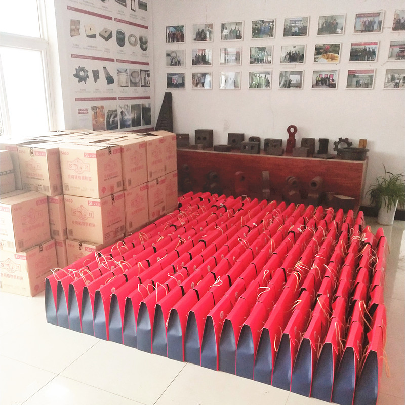 迎中秋，發(fā)禮品！洛陽順祥祝大家中秋節(jié)快樂！